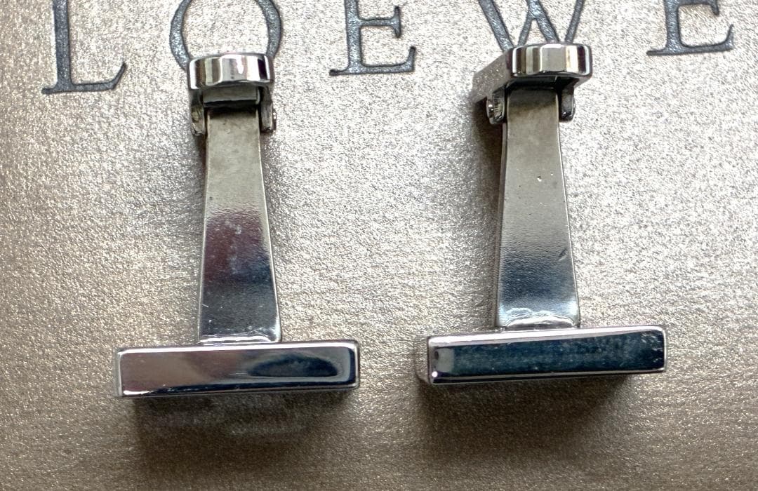 54 ロエベ LOEWE シルバー スクエア カフリンクス カフス ロゴ 箱