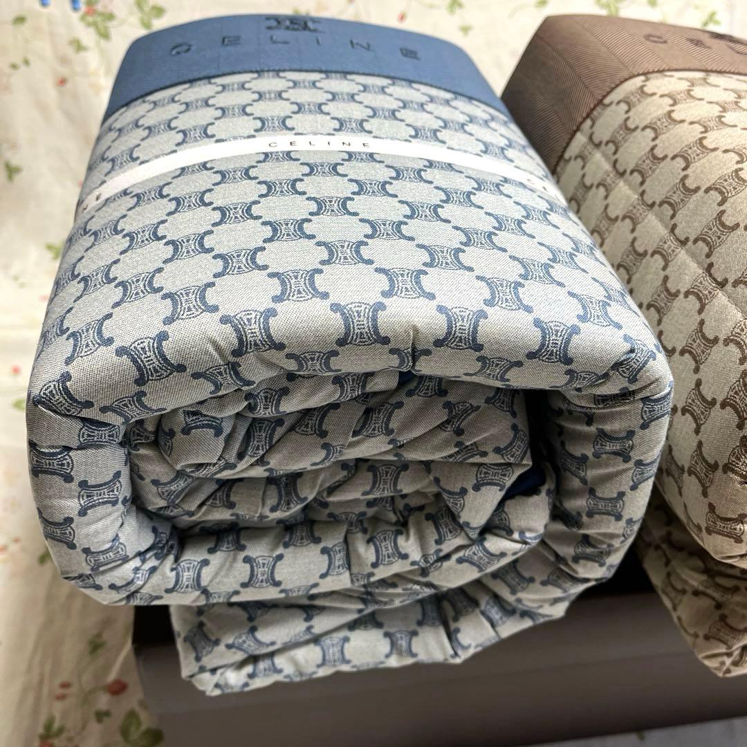 セリーヌ　合繊肌掛け布団 ２枚セット⭐️お値下げ