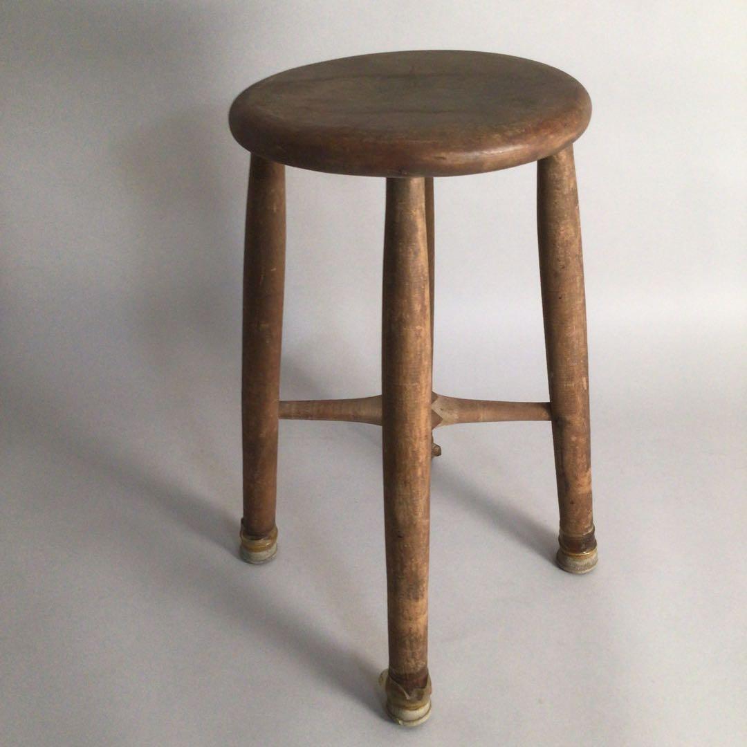 No4185 古道具　丸椅子　木製スツール　昭和　古家具　アンティーク　送料無料