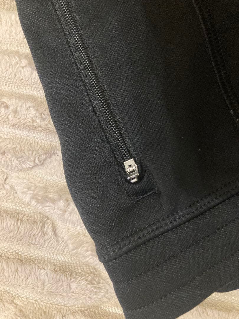 adidas 明治大学　スポーツウェア　上下　セットアップ