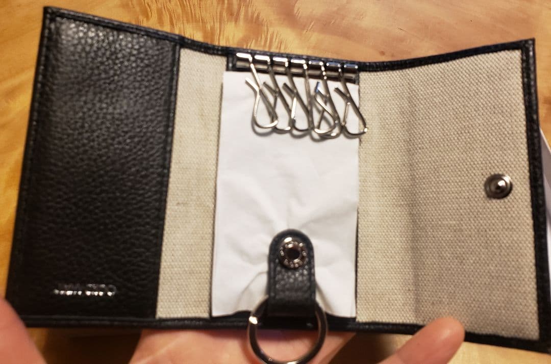 新品・未使用！JIMMY CHOO ブラックレザー キーケース 星型スタッズ付き