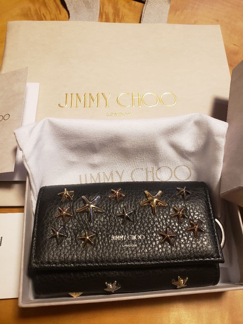 新品・未使用！JIMMY CHOO ブラックレザー キーケース 星型スタッズ付き