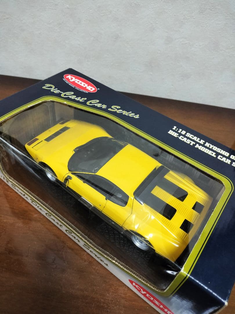 京商1/18　フェラーリ512BB 【希少初期パッケージ新品未開封イエロー】