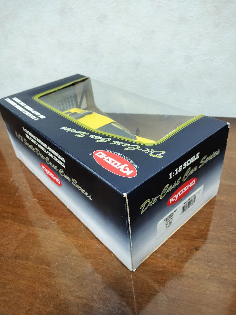 京商1/18　フェラーリ512BB 【希少初期パッケージ新品未開封イエロー】