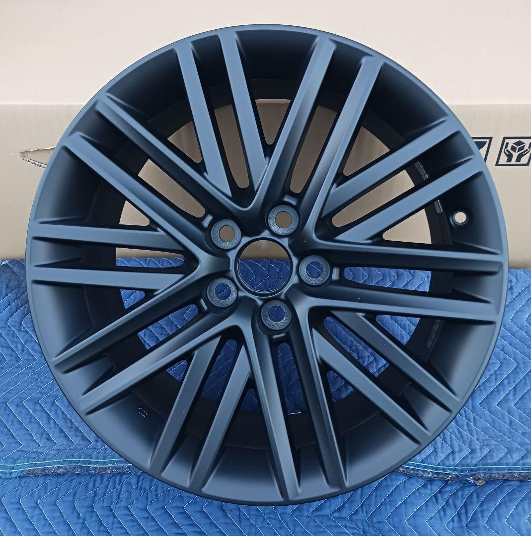 令和4年式AZSH20トヨタクラウン純正アルミホイル艶消しブラック仕様中古美品