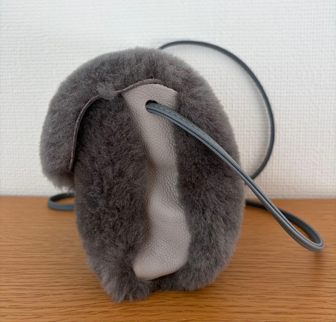 UGG アグ　ショルダーバッグ　グレー　美品