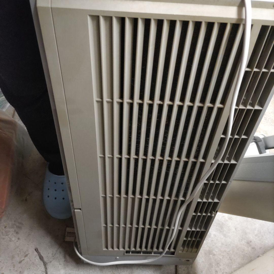 2015年製　窓用エアコン　ハイアール
