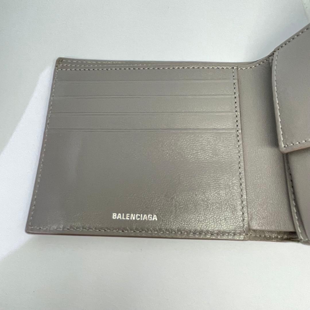 ♡良品 BALENCIAGA 二つ折り 財布　BB ロゴ　エンボス モノグラム