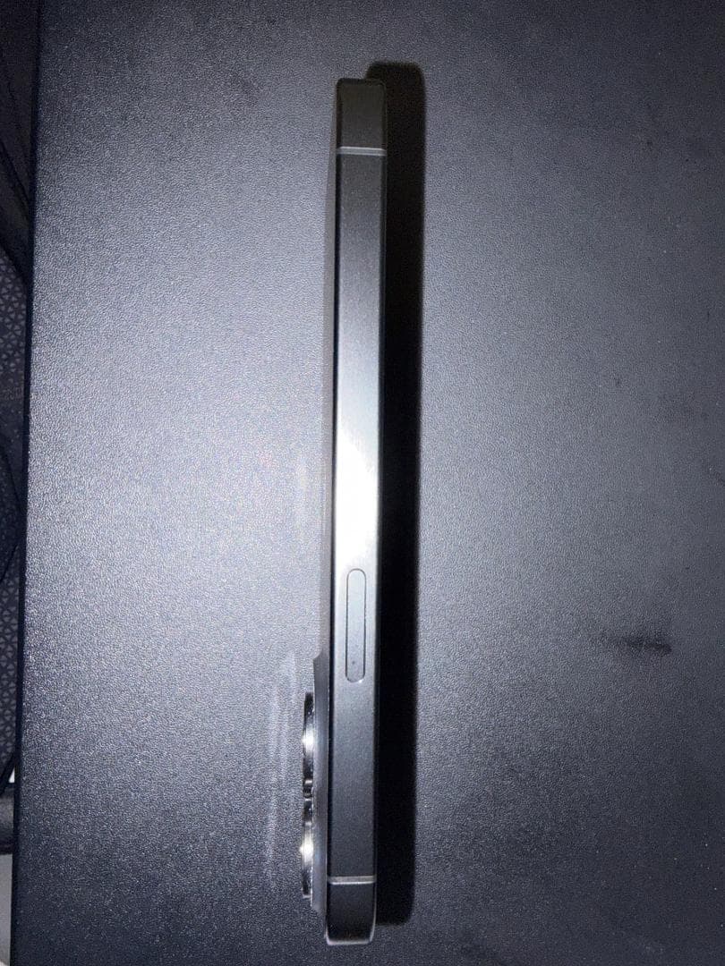 iPhone 15 Pro 128GBブラックチタニウム SIMフリー 動作良好