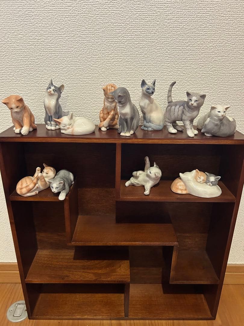 値下ロイヤルコペンハーゲン猫12ミニキャットコレクションフィギアひな祭りネコの日