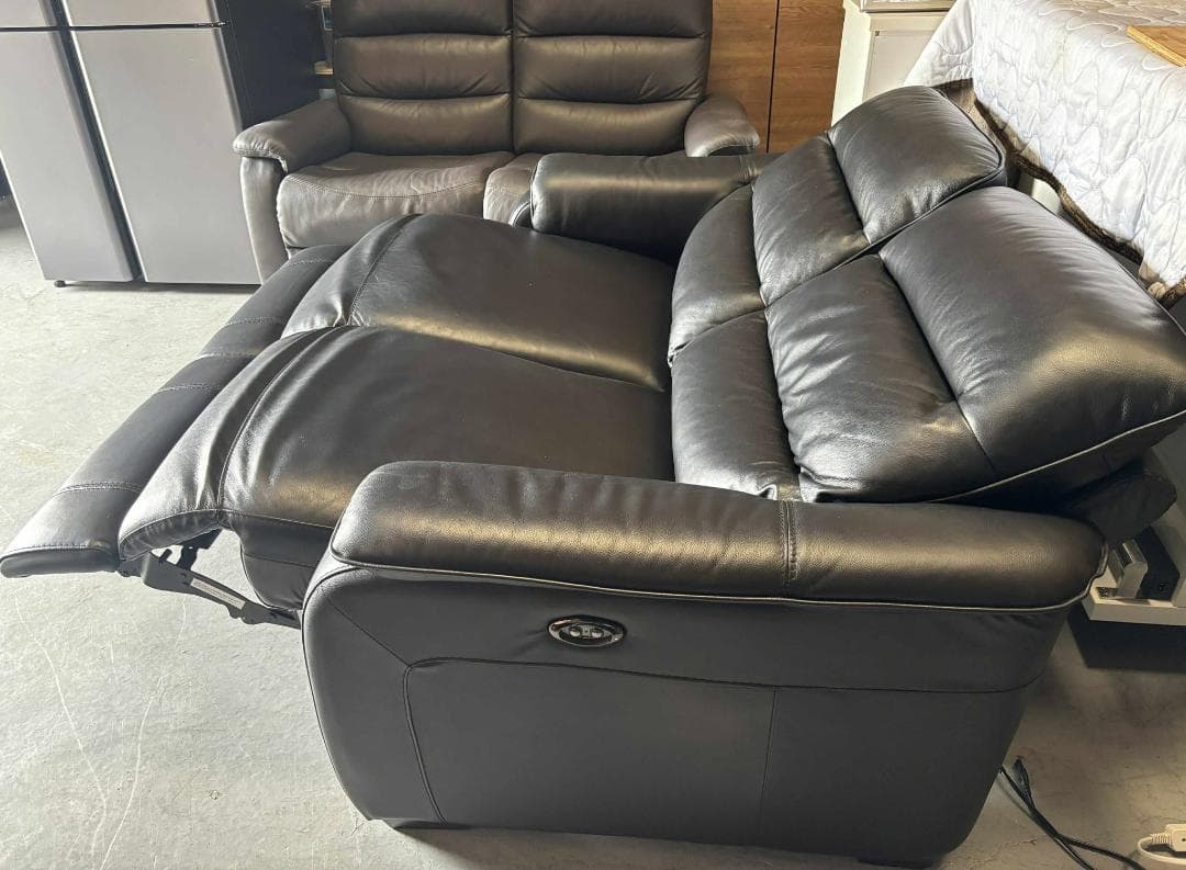 づかさん NITORI 電動リクライニングソファ 本革ソファ、幅156cm