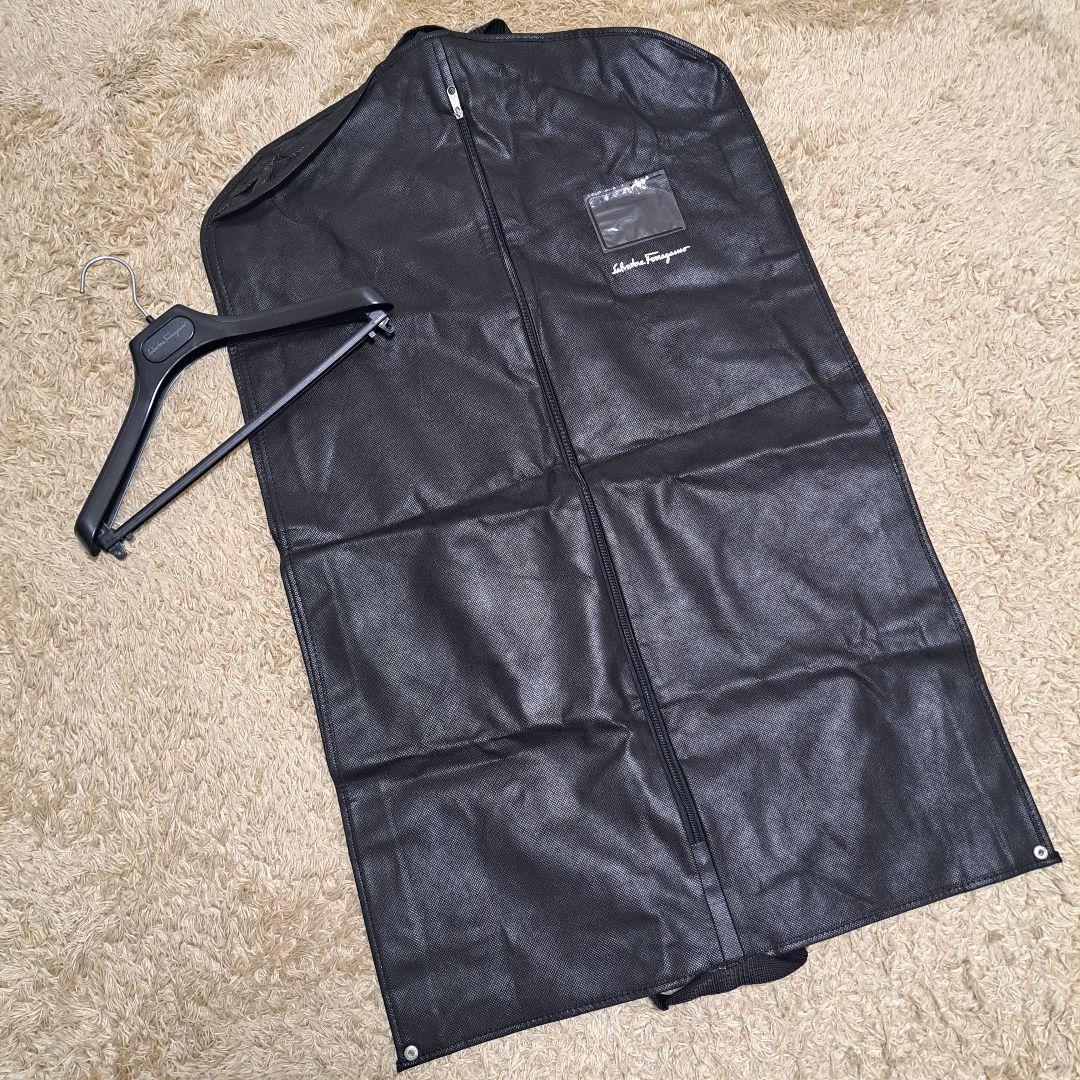 Salvatore Ferragamo　サルヴァトーレフェラガモ　ポンチョ