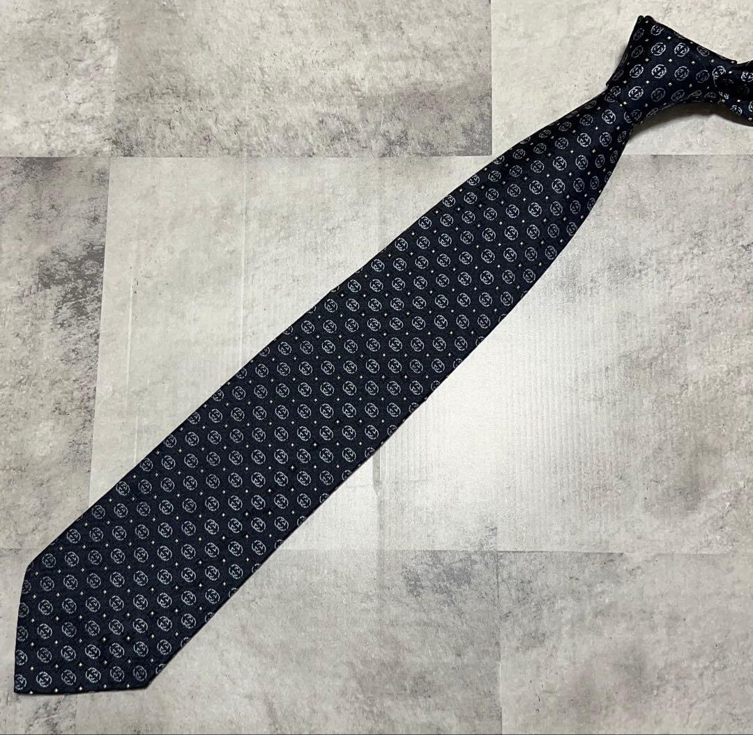 GUCCI ネクタイ ハイブランド GG柄 刺繍 光沢