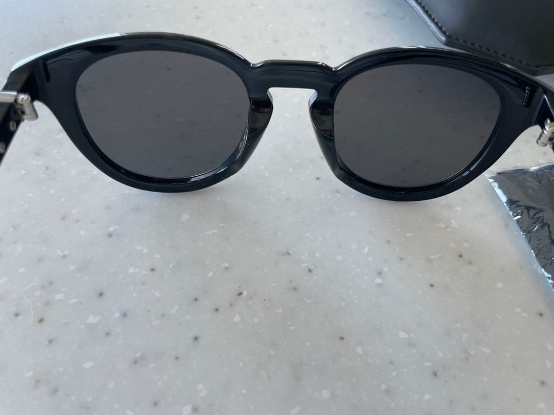 BERLUTI ブラック キャットアイ サングラス