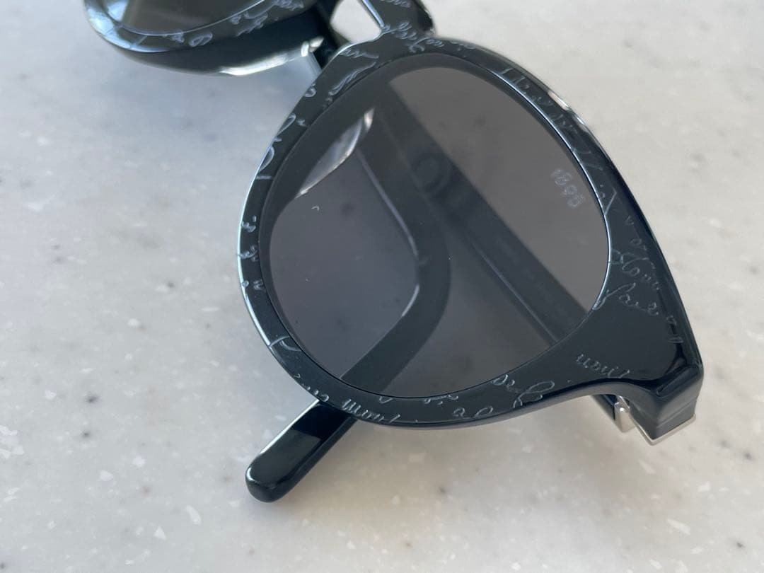 BERLUTI ブラック キャットアイ サングラス