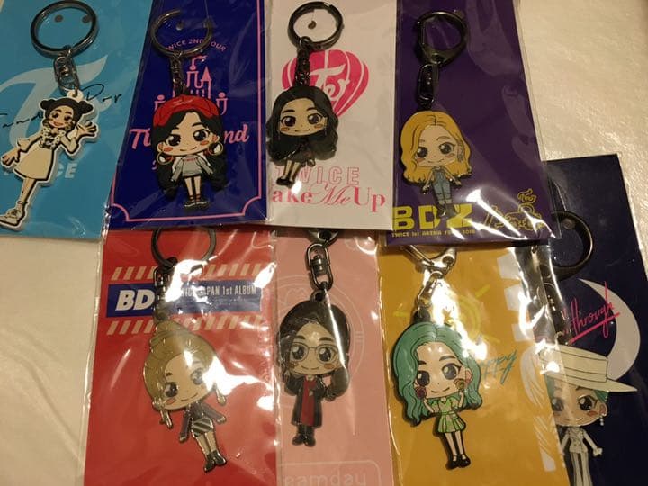 TWICE ダヒョン　公式キーホルダー　8種