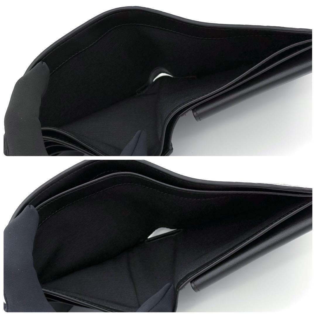 セリーヌ 二つ折り財布 バイフォールドウォレット クロコ型押し 黒 2426