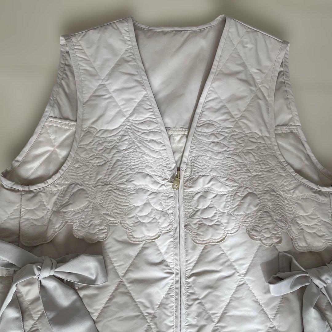 verofonna ベージュ キルティングダウンベスト　ジレ　サイズ38 Ｍ