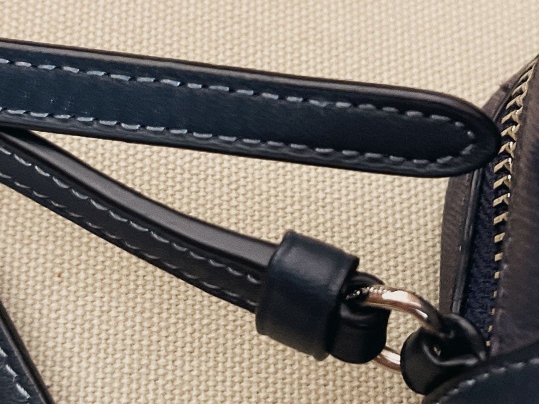 美品　COACH コーチ ショルダーバッグ シグネチャー柄 ダークブルー