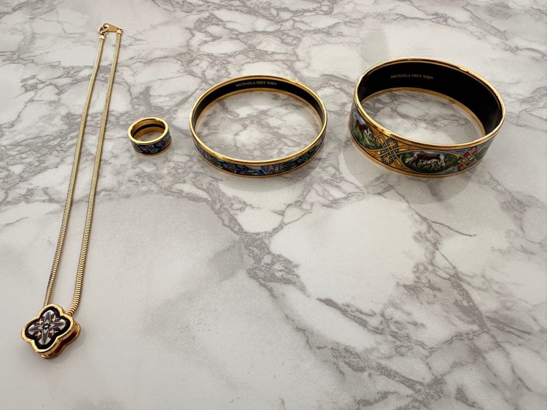 MICHAELA FREY WIEN バングル　ミカエラフレイ　馬柄　ブレス