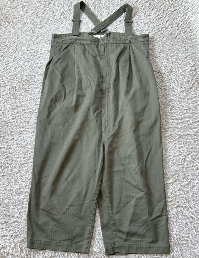 美品　FIRMUM スーピマヘリンボーンツイルサカナヤパンツ　カーキ　サロペット
