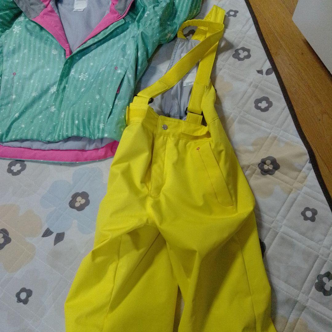 子ども用 スキーウェア ジャケットとパンツ