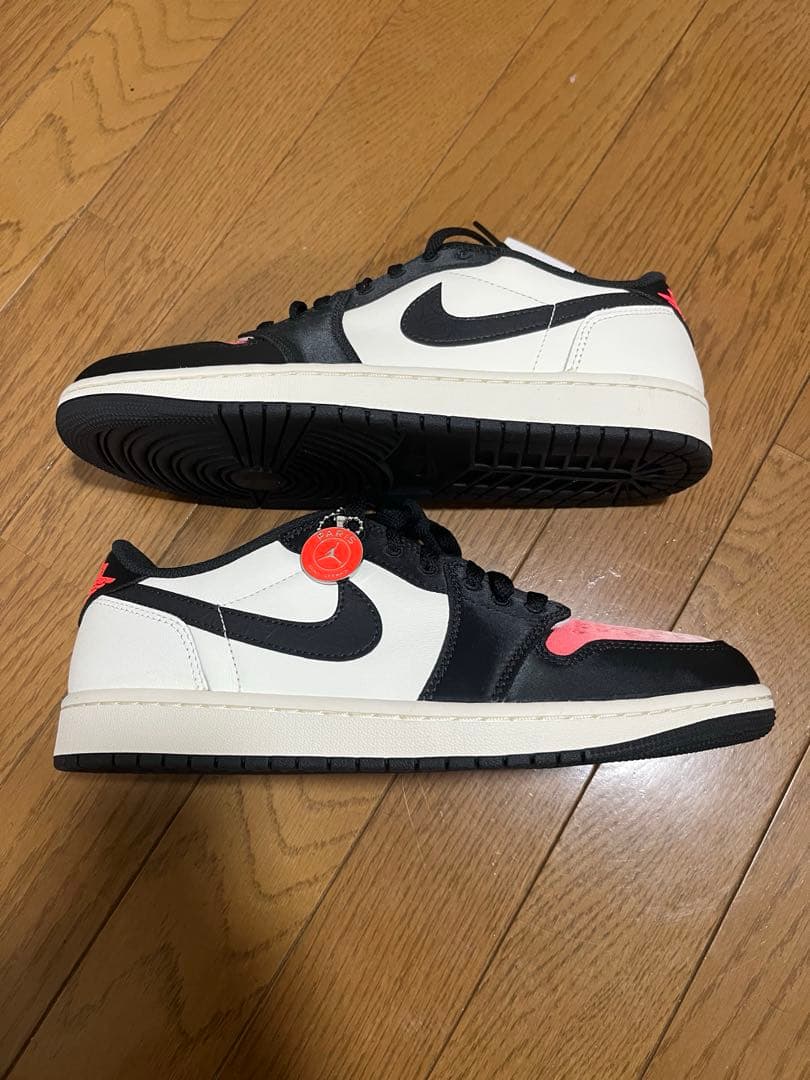 新品　ナイキ　エアジョーダン1レトロLOW OG パリサンジェルマン　27㎝