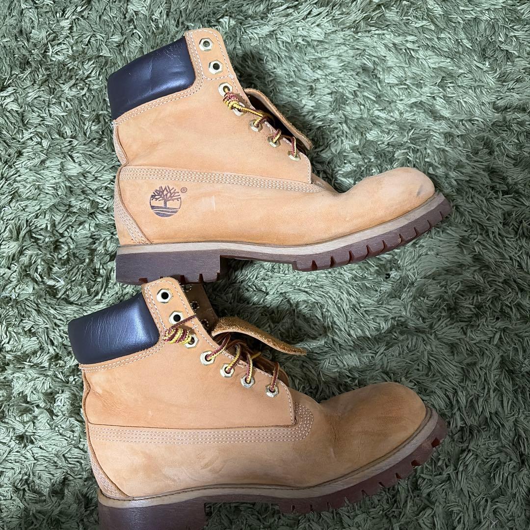 Timberland ベージュスエードハイカットブーツ