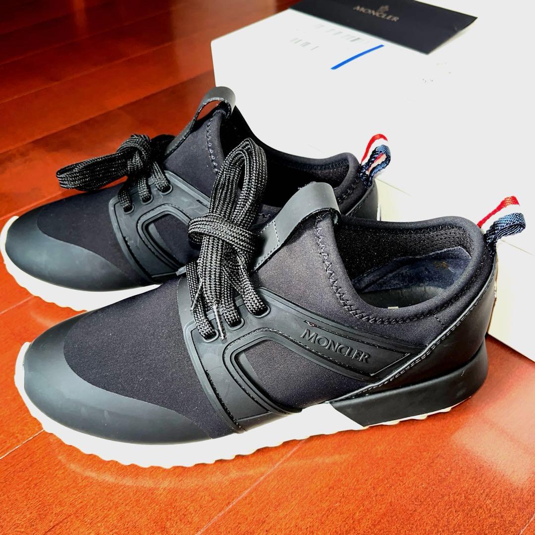 MONCLERスニーカー