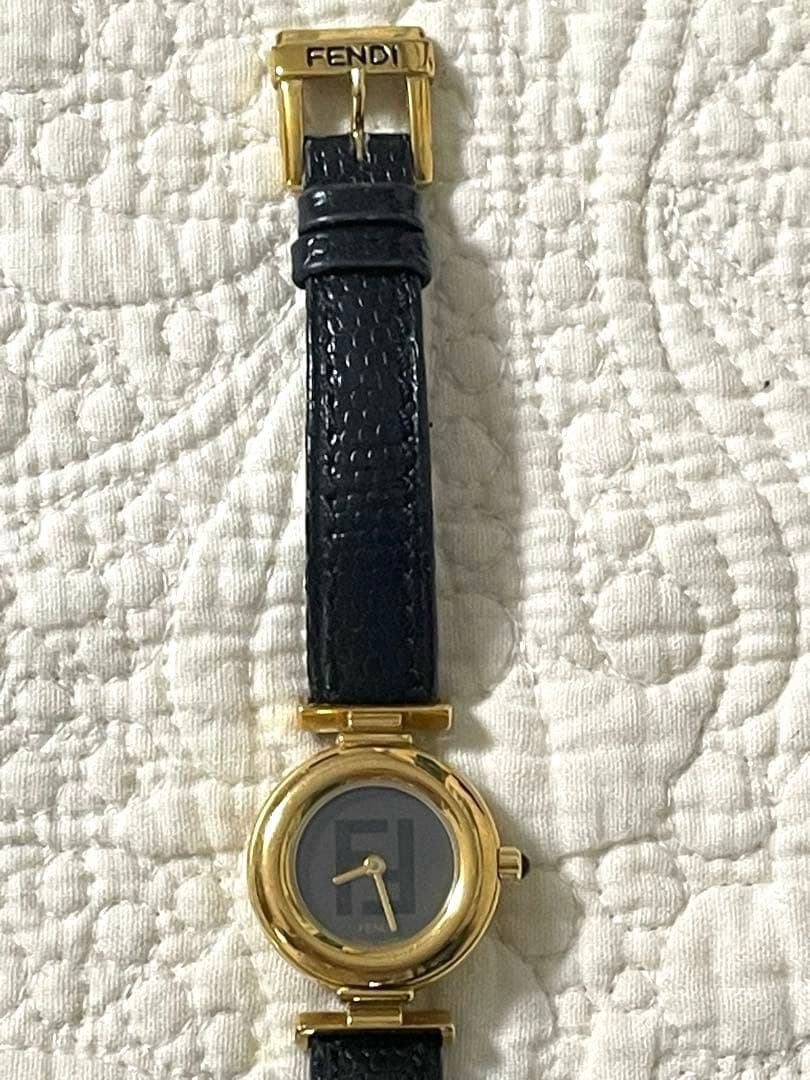 【稼働品】フェンディ 腕時計 レディース クオーツ ゴールド 黒文字盤