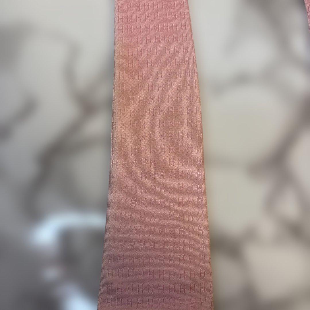 【ファソネ✨】HERMES ネクタイ　ピンク　桃色　ファソネ　H柄　刺繍