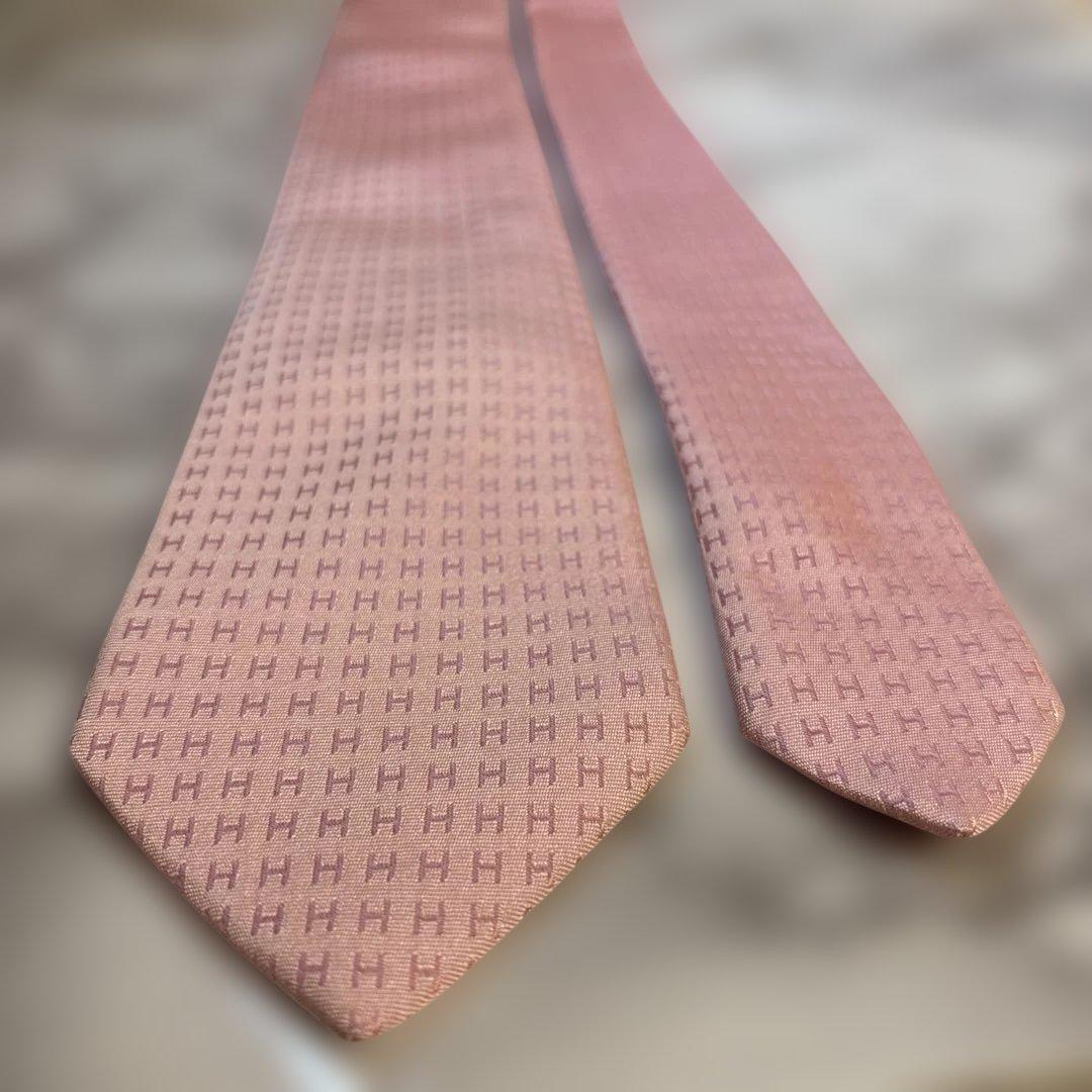 【ファソネ✨】HERMES ネクタイ　ピンク　桃色　ファソネ　H柄　刺繍