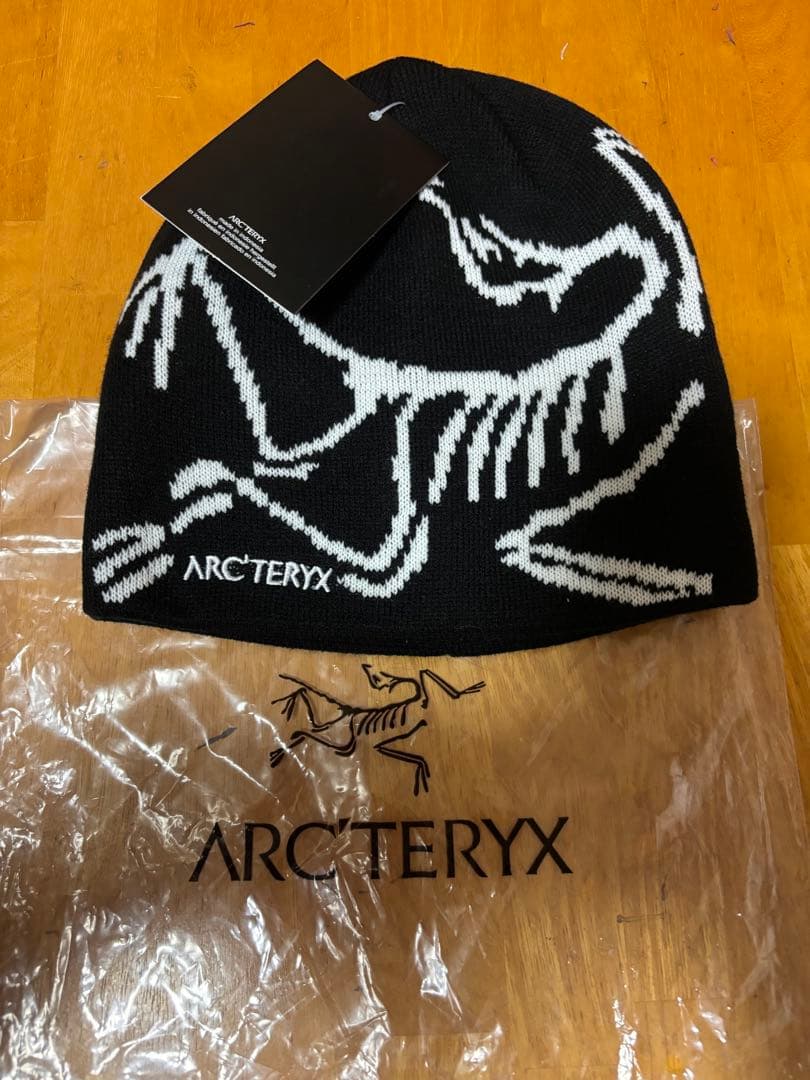 「美品」早い者勝ち！ARC'TERYX ビーニーブラック/ホワイト