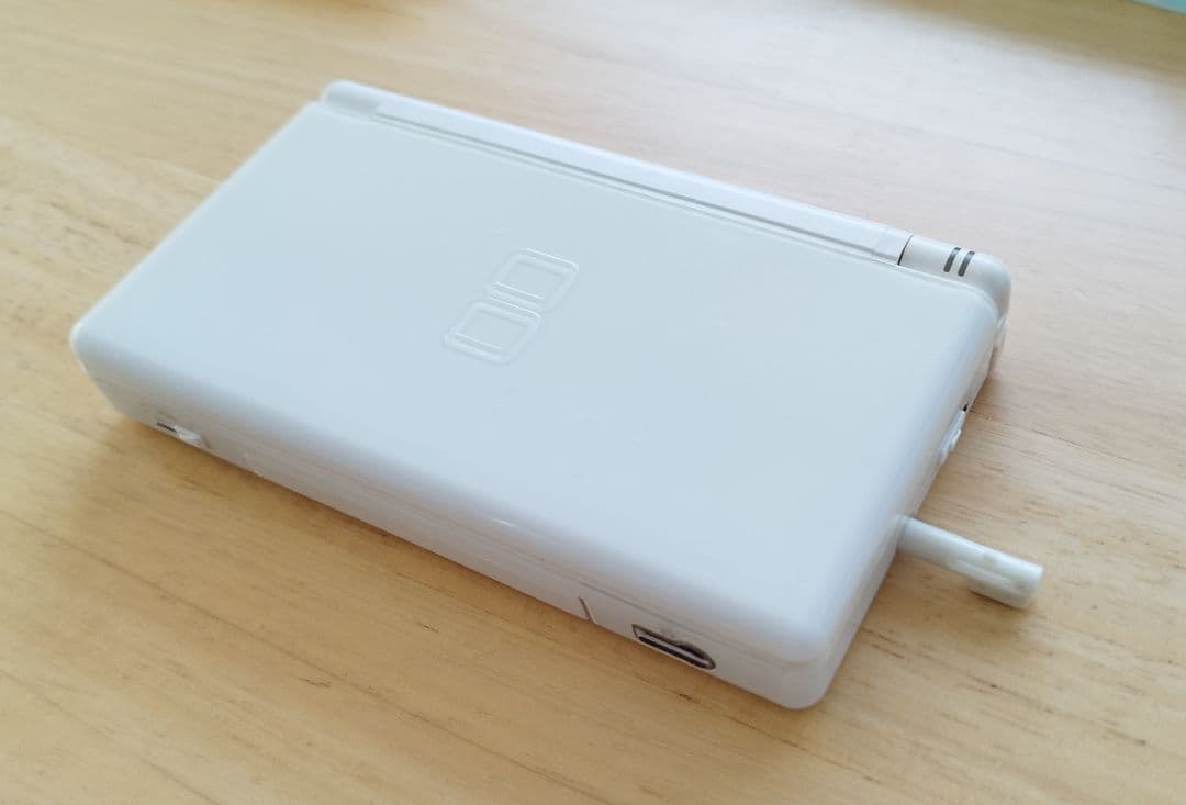 任天堂 DS Lite ゲーム Nintendo　本体と DSソフト10個セット