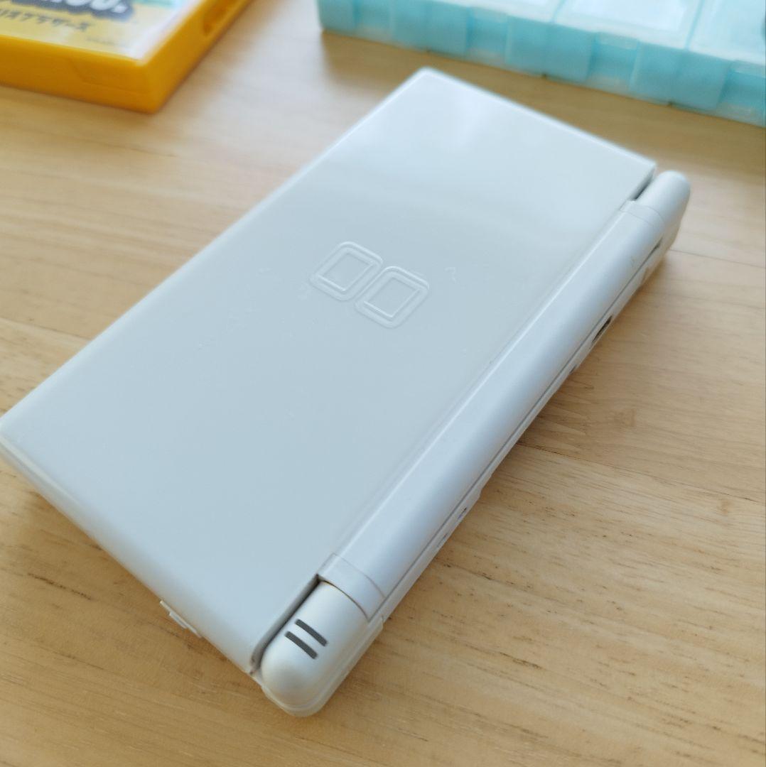 任天堂 DS Lite ゲーム Nintendo　本体と DSソフト10個セット
