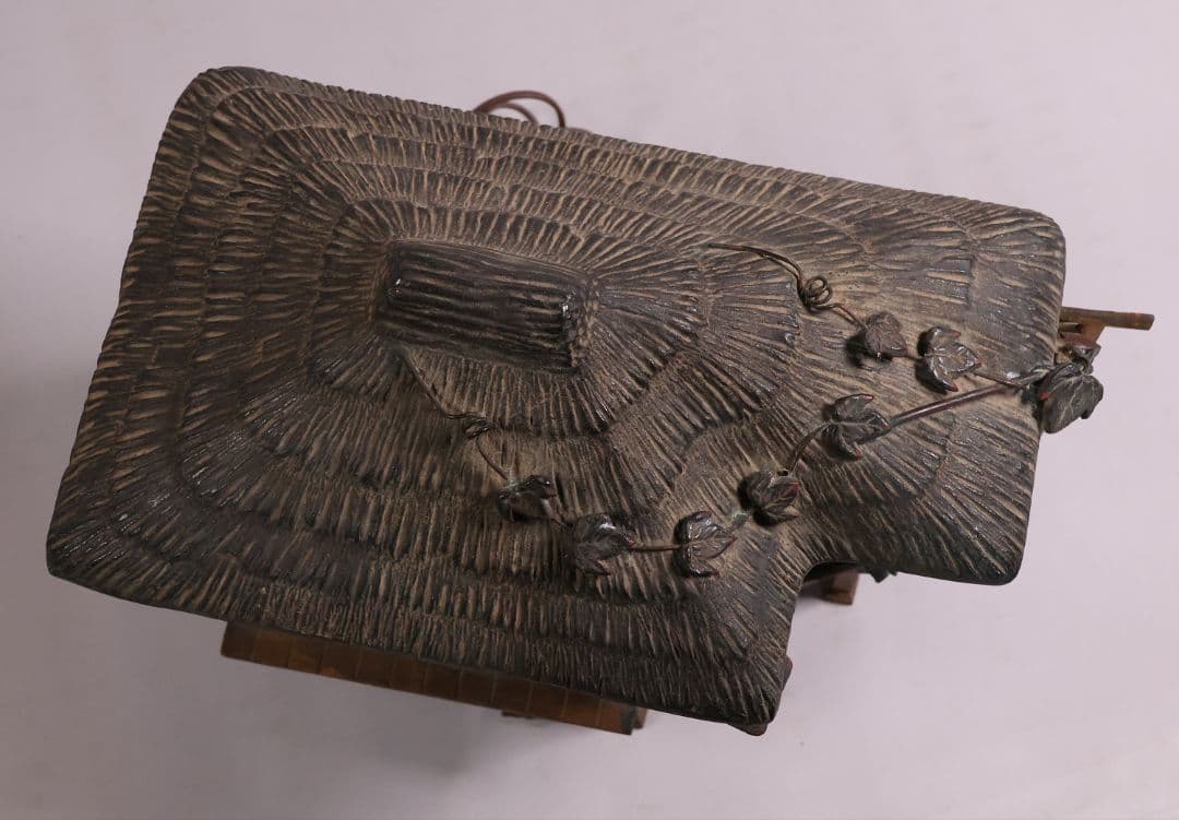 金工 銅製 葛屋灯篭 茅葺屋根 置灯籠 日本家屋 置物 ランプ【MA614】