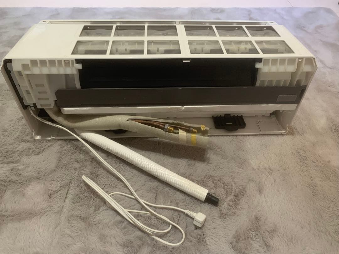 富士通　ルームエアコン　中古　室内機　6畳用　100V電源　リモコン付き