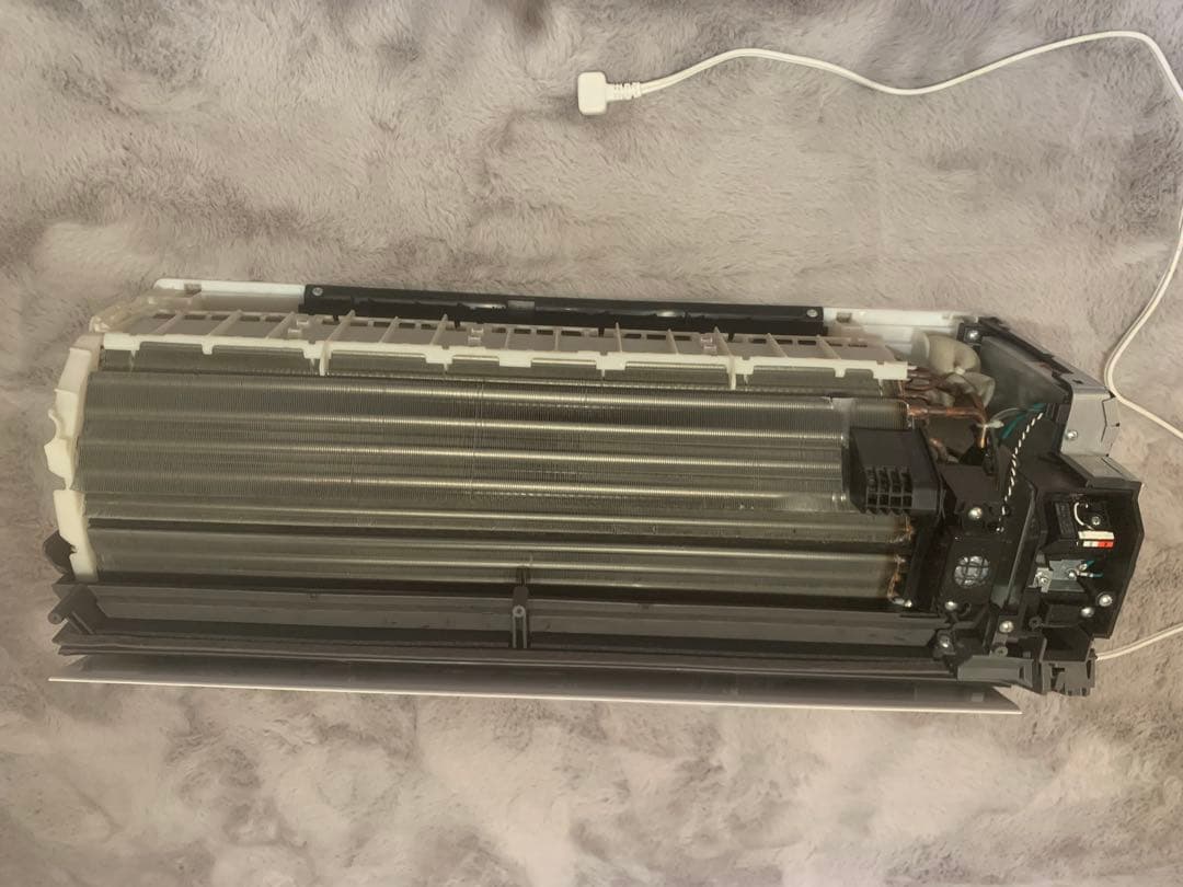 富士通　ルームエアコン　中古　室内機　6畳用　100V電源　リモコン付き