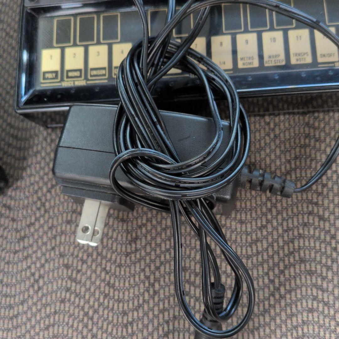 KORG volca fm シンセサイザー 本体と付属品