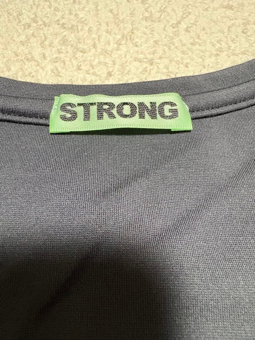 Mサイズ　STRONG PACK TEE SHORT (GREY) 短丈Tシャツ