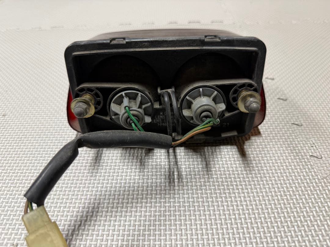 cb400sf nc39 spec1 2000年式　テールカウル　ハネテール