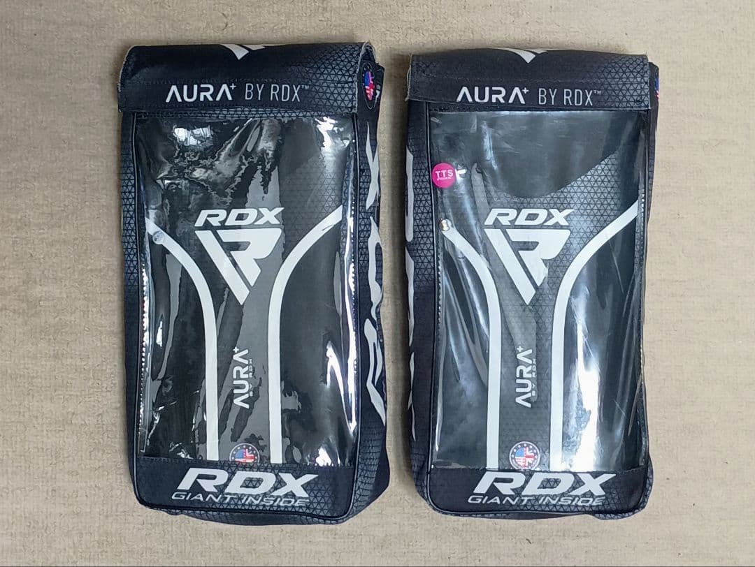 新品！RDX AURA+シリーズ 　　　　　　キックミット ２個セット
