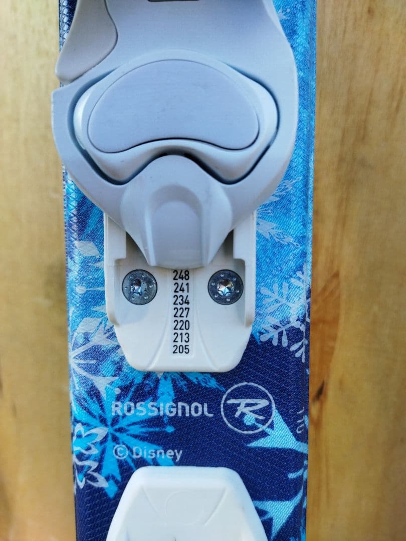 Rossignol Frozen ディズニー　アナ雪　エルサ　子供用スキー板