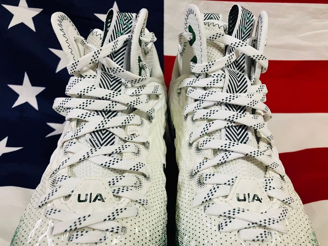 Under Armour Spotlight MC スパイク シューズ　28cm