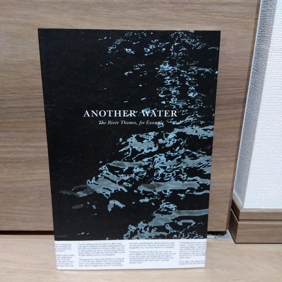 Another Water: The  Thames, for　sa2