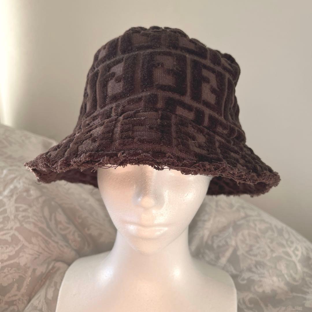 試着のみ　フェンディ　ズッカ　ハット