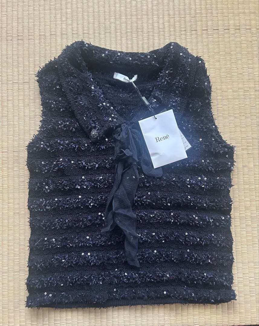 【新品タグ付き✨‼️】　Rene ルネ　ニットベスト黒