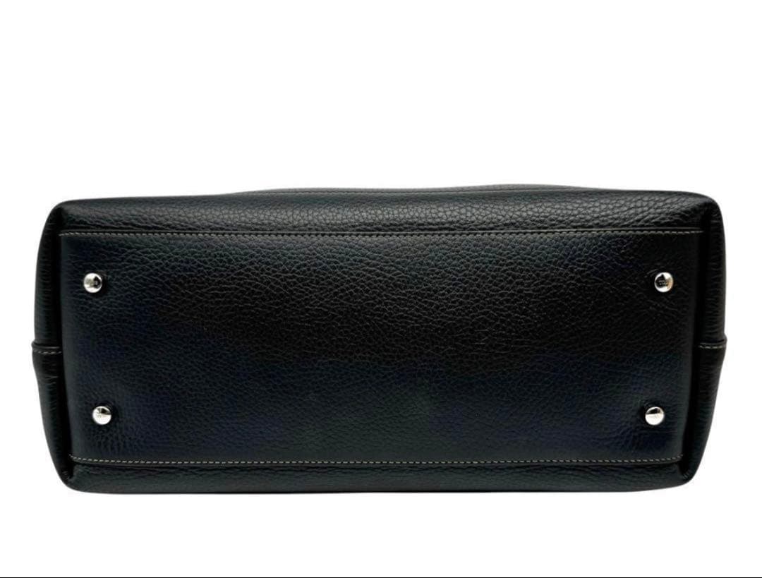 トッズ Tタイムレス　ミディアムトートバッグ