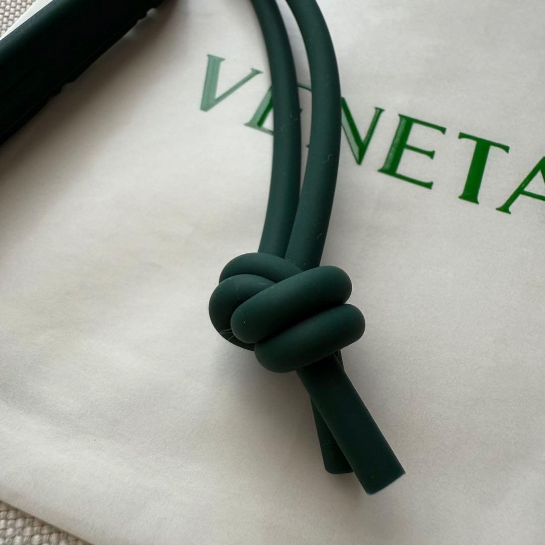 【新品未使用】BOTTEGA VENETA 　iPhoneケース14pro