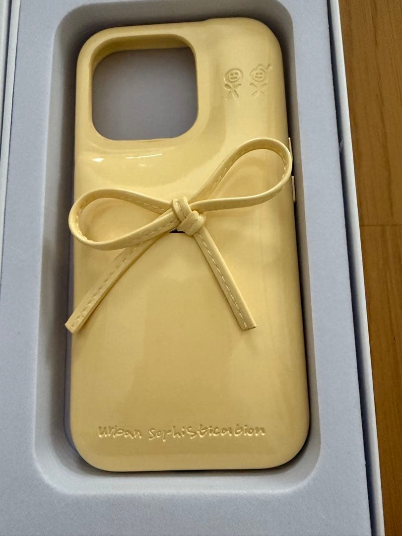 正規品　urban sophisTication リボン　iPhone16Pro